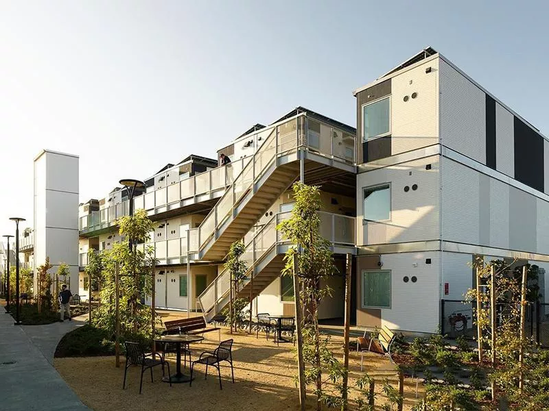 Kial Elekti Ujajn Domojn por Via Sekva Projekto?